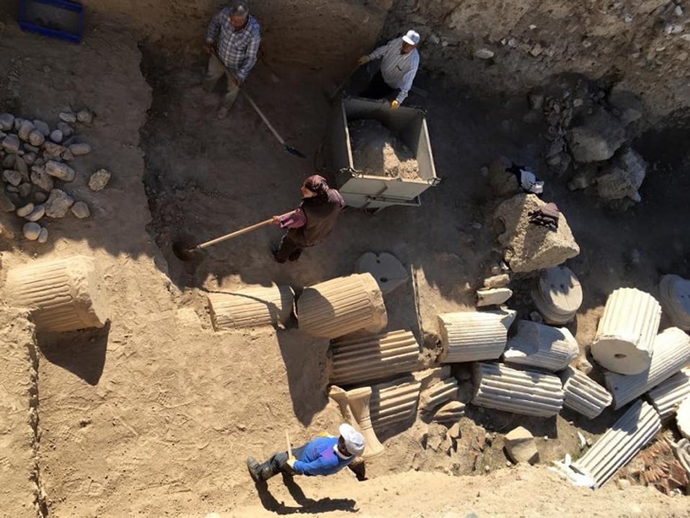 Depremde Yıkılan Sütunlar 1520 Yıl Sonra Gün Yüzüne Çıktı