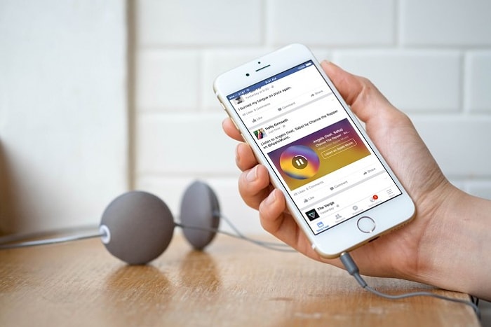 Facebook'a Spotify ve Apple Music Desteği Geldi