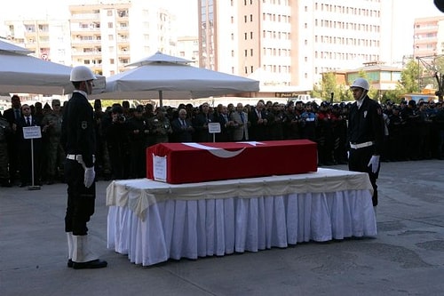 Emniyet Müdürlüğü'nde uğurlama töreni düzenlendi