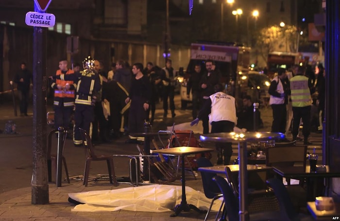 Yabancı Gazetelerden Manşetlerle Paris Terör Saldırısı