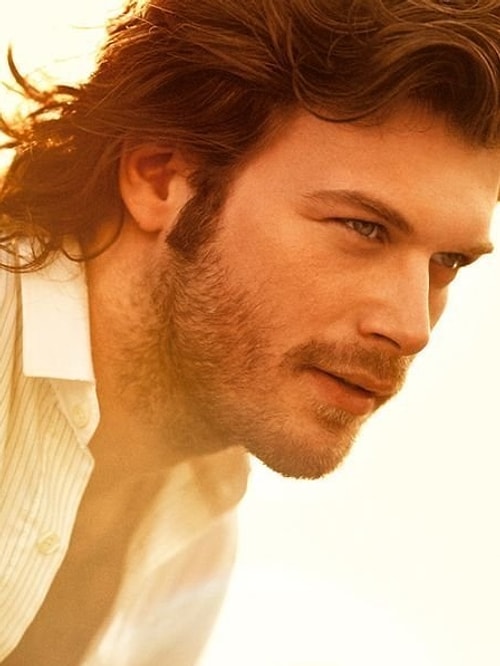Thor(Chris Hemsworth) / Kıvanç Tatlıtuğ