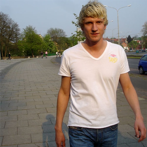 Татуировки, скрытые под одеждой