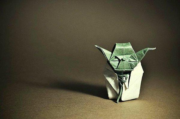 16. Çocuklar origamiyle uğraşırken, sürekli geometrik şekillerle karşılaşırlar. Bu da onların şekiller arasındaki ilişkileri kavramalarına yardımcı olur.