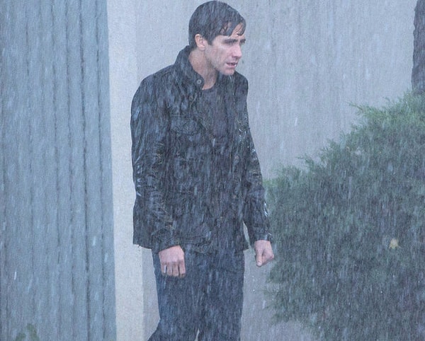 13. Не можешь рассмотреть в этом дурацком потоке дождя действительно ли тебе кто-то помахал, или тебе показалось.