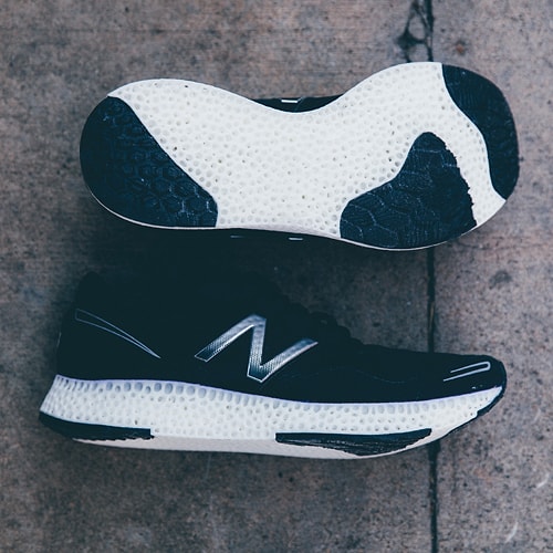 New Balance 3D Yazıcı ile Üretilmiş İlk Koşu Ayakkabısını Tanıttı