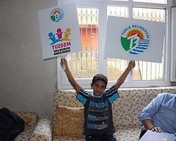 Adana'da Parası Gasp Edilen Süt Satan 12 Yaşındaki Çocuğa "Sosyal Gep"den Yardım