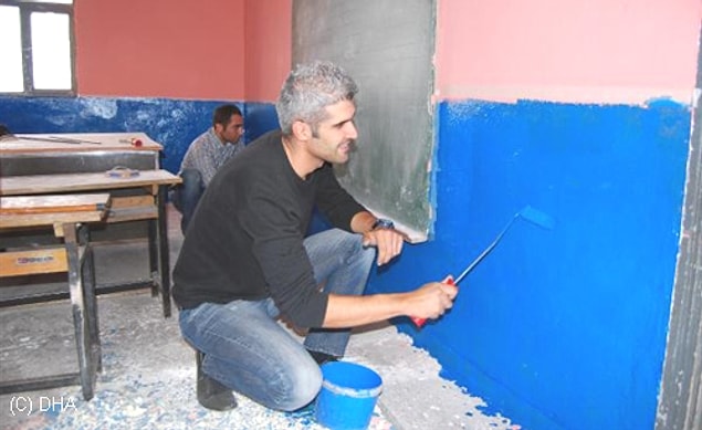 4. O "okulu" okul yapmaya çalışırken; yeri geldiğinde boyacı, yeri geldiğinde de hademe olabilmektir.