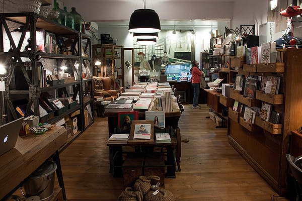 18. Книжный магазин VVG Something Тайбэй, Тайвань