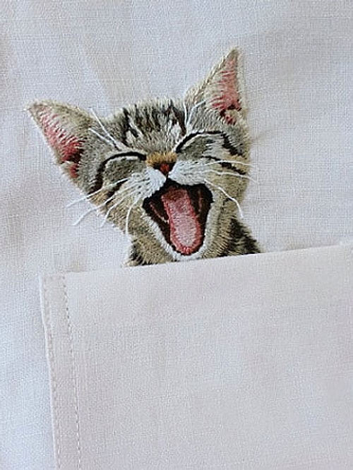 Kedi desenli gömlek