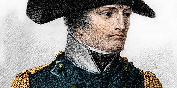 Askeri dehasının yanı sıra diğer ülkelerin politikalarında da sıkça yer alan Napolyon, tarihi kaynaklara göre 5 Mayıs 1821 yılında hayatını kaybetti.
