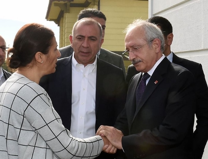 Kılıçdaroğlu'ndan Tahir Elçi'nin Ailesine Taziye Ziyareti