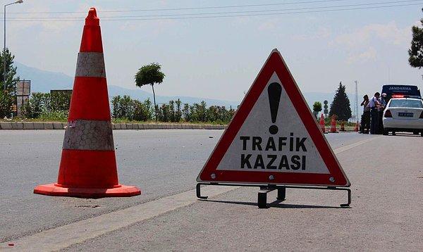 9. Türkiye’de trafik kazalarında her yıl yaklaşık 10 bin insan hayatını kaybettiğini yaklaşık 200 bin insanın kazalar nedeniyle sakatlandığını,