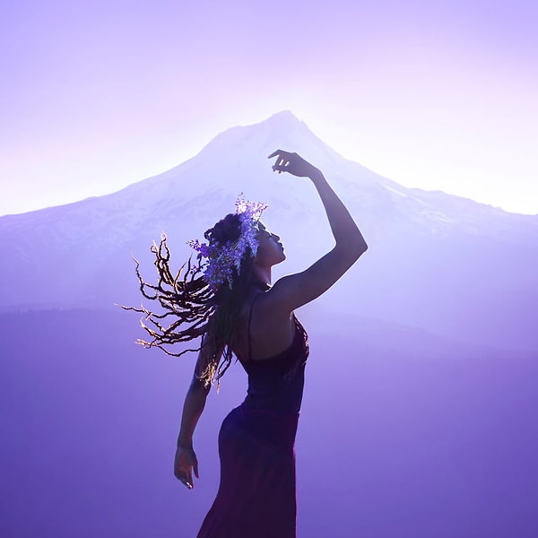 Фиолетовый