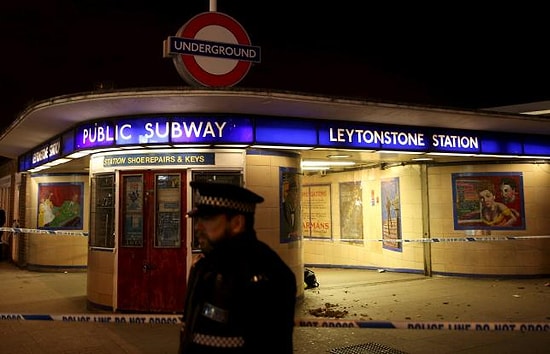 Londra Metrosunda Bıçaklı Saldırı: 1'i Ağır 3 Yaralı