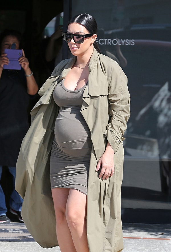 Звезда постоянно посещала врачей и жаловалась на отеки и боли.