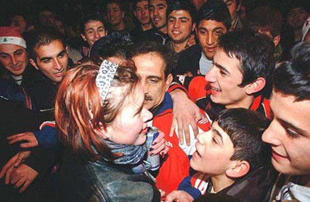 3. Taksim Tacizcilerinin Saldırdığı Kadınlar