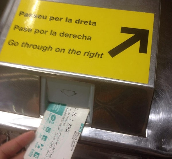 8. Всего 10 € - и карточка T10 у вас в кармане! А вместе с карточкой 10 поездок, чтобы исколесить всю Барселону вдоль и поперек.