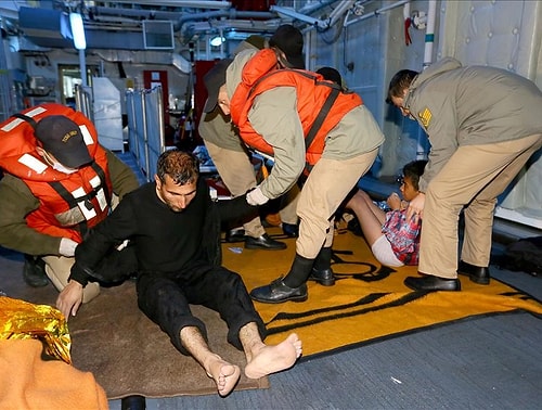 İzmir'de Sığınmacıları Taşıyan Bot Battı: 6 Çocuk Hayatını Kaybetti