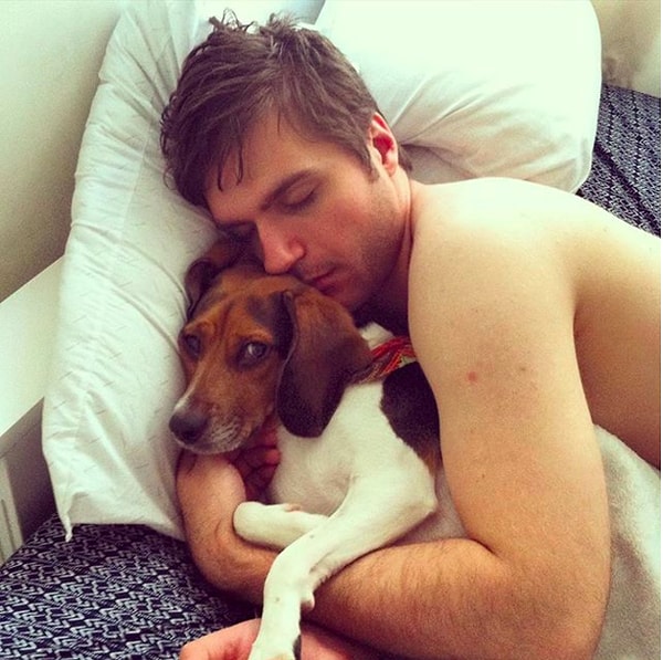 …или своего домашнего питомца. Любое тепло в это время года будет нелишним.