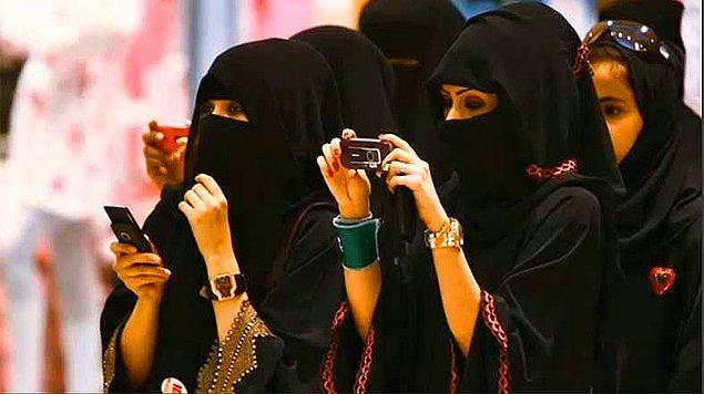 8. Suudi Arabistan'da Kadınlar İlk Kez Sandık Başında