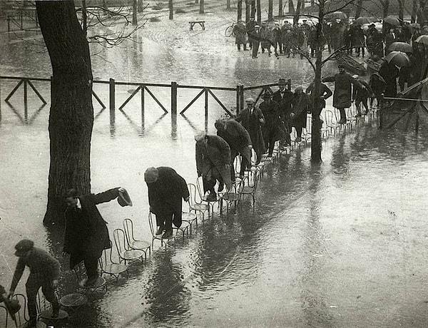 18. 1924'lerin Paris'inde gerçekleşen bir sel felaketi.