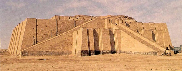 Din deyip de, Zigguratlara değinmemek olmaz..
