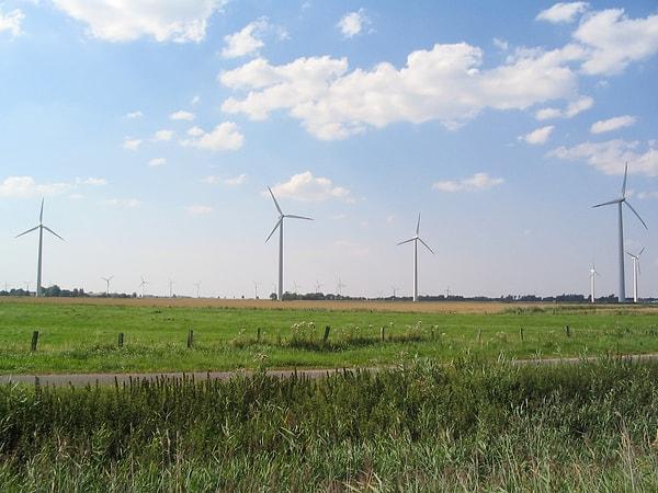 23. 17 Temmuz | Danimarka’dan Tarihi Rekor: Enerji İhtiyacının %140’ı Rüzgar Türbinlerinden Üretildi!