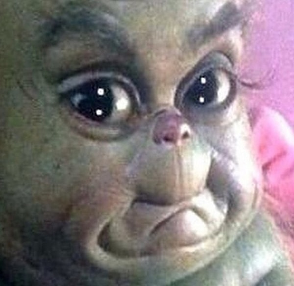 «Опять надел этот дурацкий зимний свитер?»