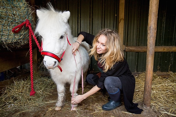 И для Дэффи сшили специальный уютный комбинезон.