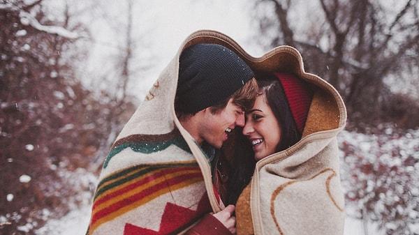 18. Sevdiğinizle beraber battaniye veya yorgana sarılabilirsiniz.