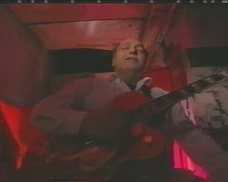 "Abazayım abaza, aman allah muhafaza" diye şarkı yazmayı ben de bilirim ama...