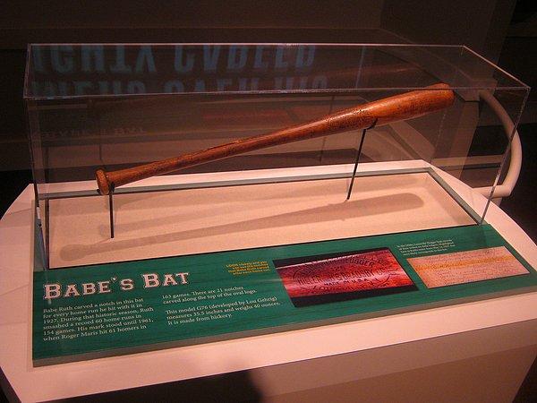 8. Babe Ruth'un Beyzbol Sopası