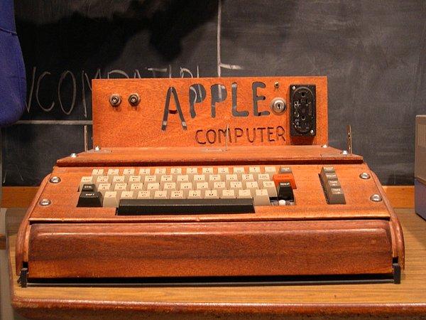 1977 - Apple I ve Şirketleşme