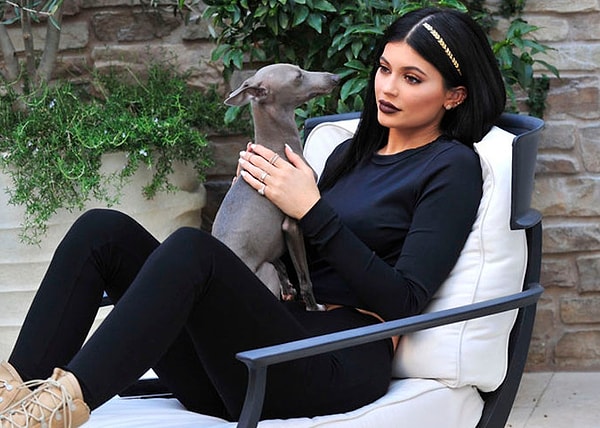 9. Флэш-тату на волосах