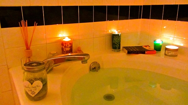 13. Относитесь к эмоциональным переживаниям, как к физической боли