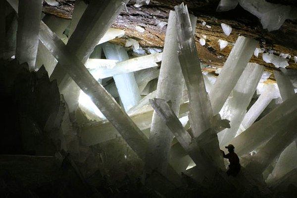 31. Meksika'daki devasa kristal mağarası
