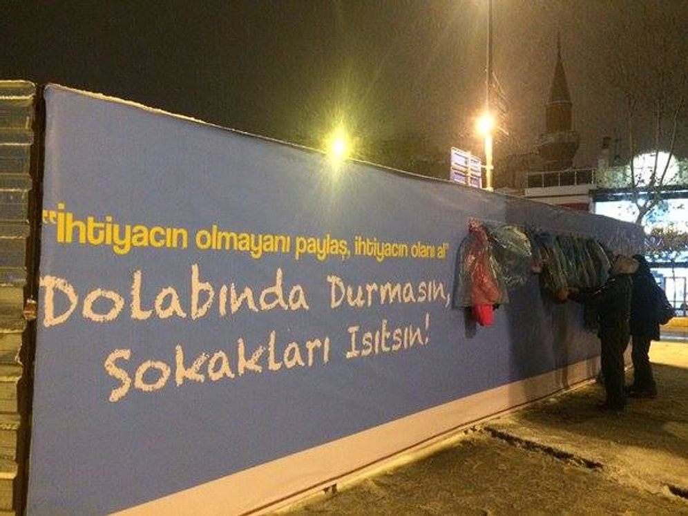 Hem İnsanın İçini Hem de Muhtaçları Isıtan Proje: Dolabında Durmasın, Sokakları Isıtsın!