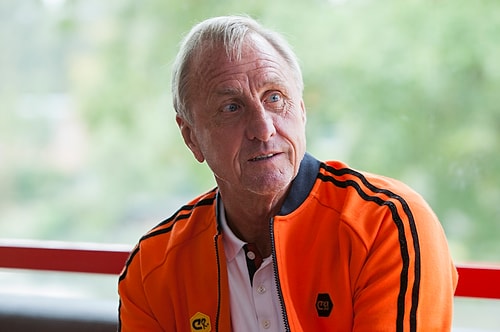 Cruyff, Barcelona'da Kupalara Ambargo Koydu