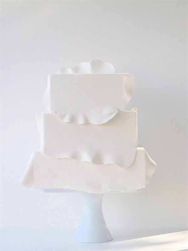 15. Поразительно минималистический торт.