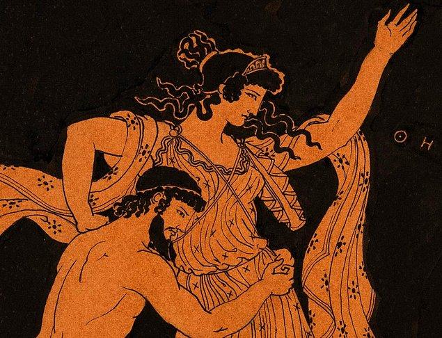 3. Bunun üzerine Zeus, Thetis'i bir ölümlüyle evlendirmeye karar verir. Bu kişi Peleus’tur.