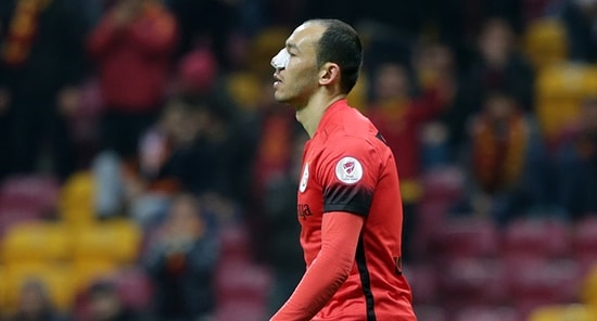 Umut Bulut'un Karşıyaka Maçında Boş Kaleye Atamadığı Gole İsyan Eden 20 Futbolsever