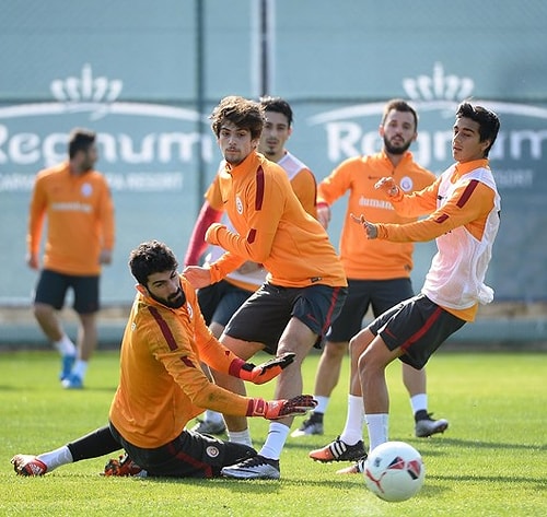 Sneijder, antrenmanın tamamında yer aldı