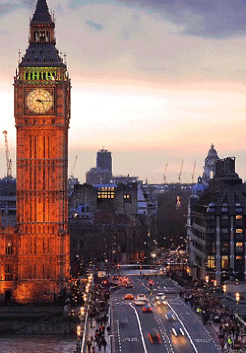 Londra göz bebeği, biricik sembolü Big Ben...