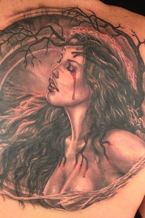Bonus 3: Hayranları tarafından yaptırılan Luis Royo dövmelerinin küçük bir kısmı