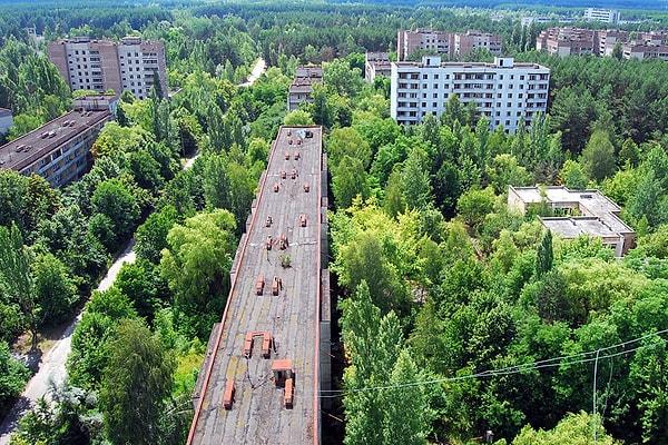 13. Çernobil reaktör kazasının ardından boşaltılan şehir Pripyat, Ukrayna
