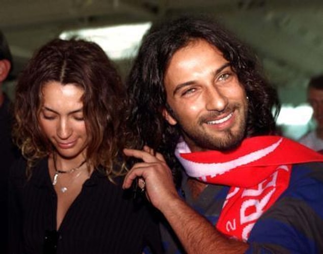 2002 Yılında ise Tarkan'ın en uzun soluklu ilişkisinden haberdar olduk: Bilge Öztürk!