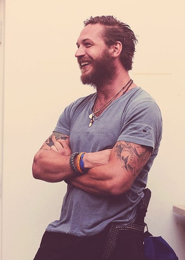 25. Его улыбка, ...