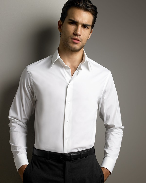 3. Классическая белая рубашка