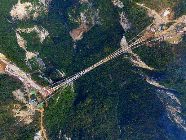 Köprü 430 metre uzunluğunda ve yerden 300 metre yükseklikte olacak!