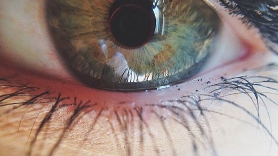 İstisnasız Herkesin Birkaç Tanesinden Muzdarip Olduğu 17 Psikolojik Sendrom